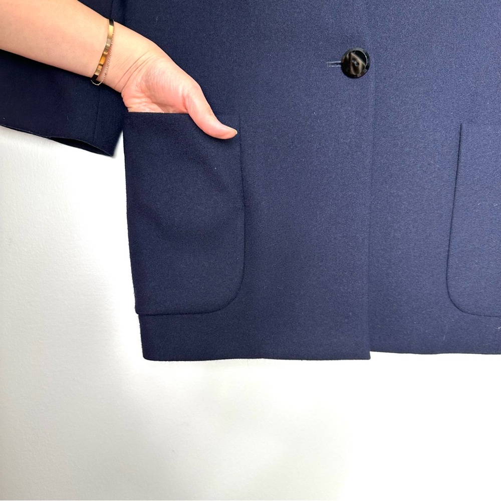 Vintage 100% Wool Preppy Heritage Old Money Navy Embroidered Crest Blazer - Picture 7 of 15